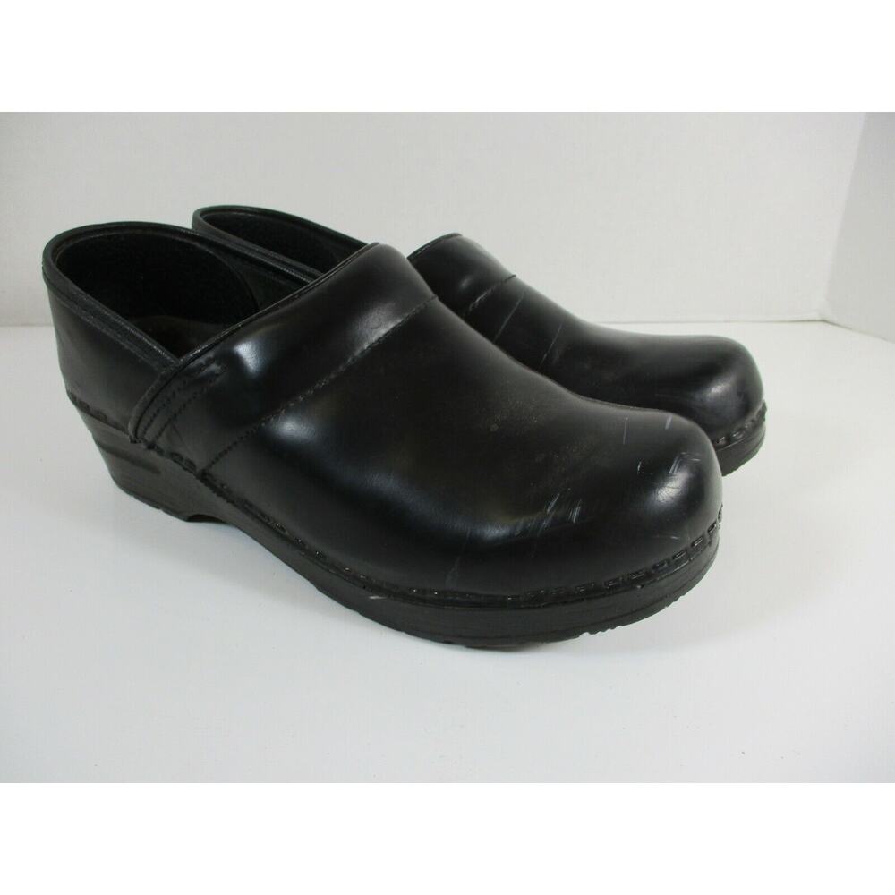 Dansko Women's Size 39 Black Leather Classic Comfort Nursing Shoes